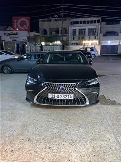 لێکزس ES